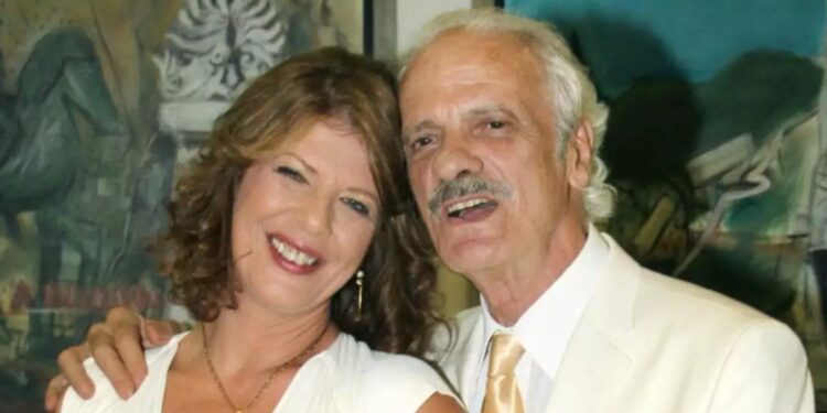 Alldaynews.gr Δύσκολες ώρες για τον Σπύρο Φωκά: Μετά την φωτιά, στο νοσοκομείο με οξύ έμφραγμα η σύζυγός του, Λίλιαν