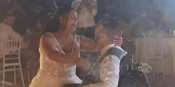 Alldaynews.gr Ο γάμος της χρονιάς στην Εύβοια με γαμπρό τον 25χρονο Γιάννη που έμεινε παράλυτος στα Θεοφάνια (φωτο, video)