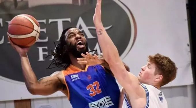 Σκοτώθηκε σε τροχαίο ο Ντόνοβαν Μάρσαλ Τζόνσον, σοκ στον Πανιώνιο!