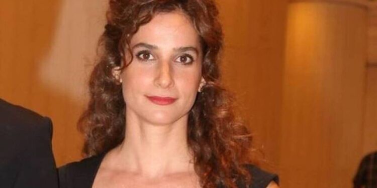 Η Μ. Καλογήρου για το τροχαίο στη Σχολή του Κιμούλη: Μου είπαν ότι θα μου κόψουν το πόδι, το αριστερό, γιατί είναι σμπαράλια (video)