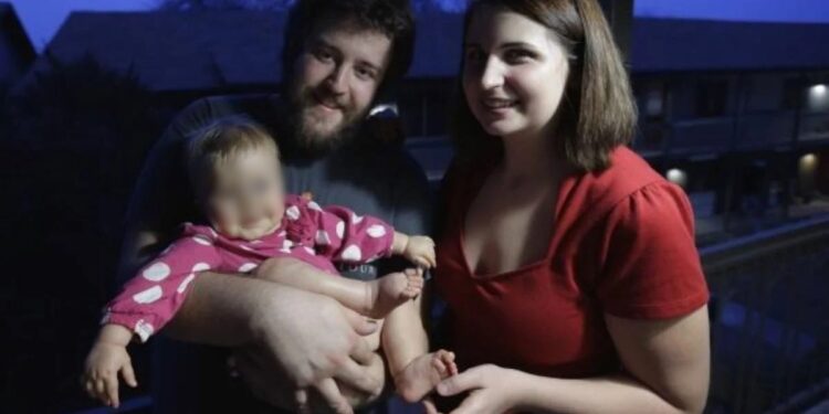 Alldaynews.gr Μεγαλώνουμε μαζί με τον άντρα μου το παιδί του από παράλληλη σχέση!