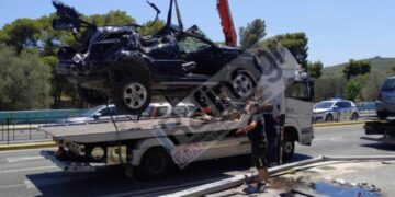 Alldaynews.gr Τροχαίο – σοκ στη Λ. Μαραθώνος: Νεκρός αξιωματικός του Πολεμικού Ναυτικού – Διαλύθηκε το τζιπ – Χαροπαλεύει 23χρονος ναύτης (φωτο, video)