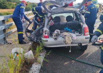 Φρικτό τροχαίο με έναν νεκρό:  Πήγαινε για το μεροκάματο και έπεσε πάνω του ΙΧ που οδηγούσε διακινητής μεταναστών