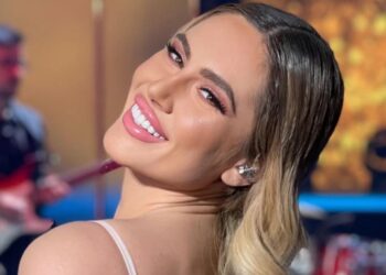 Έλενα Τσαγκρινού