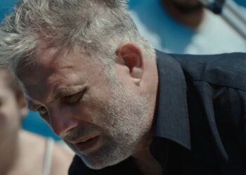 Πασχάλης Τσαρούχας: Ερωτηματικά για τη φωτογραφία με το γκαζάκι στο δάσος