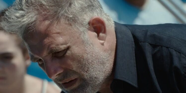 Πασχάλης Τσαρούχας: Ερωτηματικά για τη φωτογραφία με το γκαζάκι στο δάσος