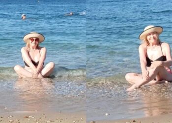 Βγήκε έτσι παραλία και αποθεώθηκε: Αυτό είναι το κορμί της Νέλλης Γκίνη στα 73 της με μπικίνι και χωρίς ίχνος ρετούς