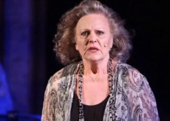 Όλγα Πολίτου: «Yπάρχει μεγάλη προβολή από τους ομοφυλόφιλους καλλιτέχνες, εκθέτουν το κρεβάτι τους»