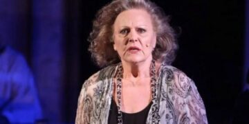 Όλγα Πολίτου: «Yπάρχει μεγάλη προβολή από τους ομοφυλόφιλους καλλιτέχνες, εκθέτουν το κρεβάτι τους»