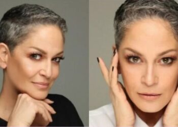 Εκείνος με μαύρο μπλουζάκι, εκείνη τα «πέταξε» όλα έξω: Βανδή και Μπισμπίκης βγήκαν έτσι έξω και όλοι τους κοιτούσαν