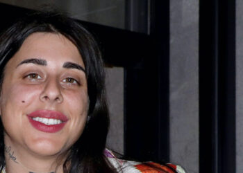 Δύσκολες ώρες στη Ρόδο με τη φωτιά: Εκκενώνεται και ο Απόλλωνας – Σε ετοιμότητα σκάφη του λιμενικού