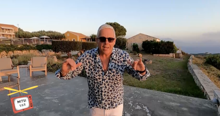 Alldaynews.gr «Με έχετε στενοχωρήσει πολύ…»: Ο Τάσος Δούσης απαντά στον Γιώργο Μητσικώστα για την επική μίμησή του (video)