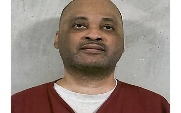 Alldaynews.gr Τα τελευταία λόγια θανατοποινίτη που έσφaξε 20χρονη μητέρα – Σε 12 λεπτά θα τον σkότωνε η ένεση