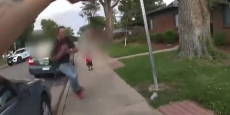 Alldaynews.gr Γυναίκα Αστυνομικός σκότωσe 36χρονο μπροστά σε παιδί, όταν της επιτέθηκε με… μαρκαδόρο