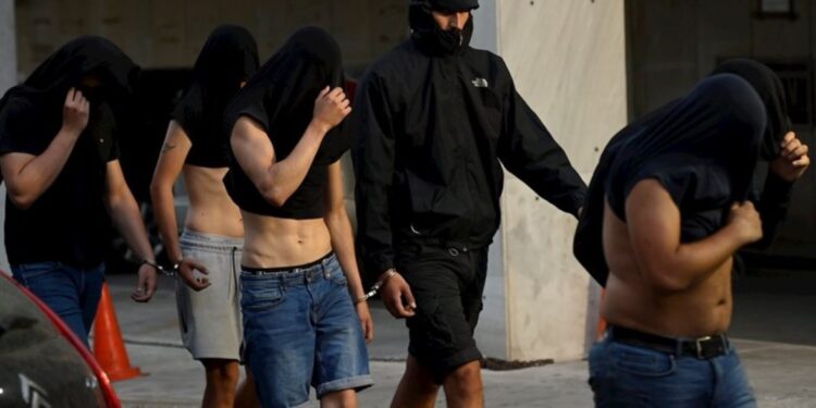 Νέα Φιλαδέλφεια: Αυτοί είναι οι Κροάτες χούλιγκαν που συνελήφθησαν για τη Δολοφονία του 29χρονου Μιχάλη[Φωτογραφίες]