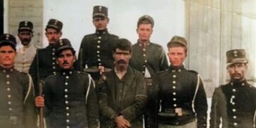 Alldaynews.gr Ο φιλήσυχος τσαγκάρης που έσφaξε 15 συγχωριανούς του στα Κύθηρα-Το «έγκλημα του αιώνα» που ενέπνευσε τη νέα σειρά του Τσαφούλια