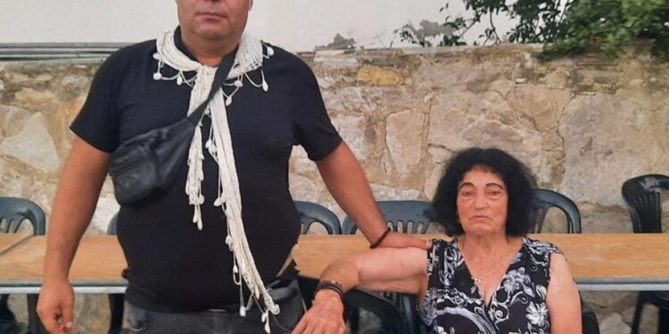 Κρήτη: Η 82χρονη Παρασκιώ αρραβωνιάστηκε τον 41χρονο Κωστή! Ο έρως χρόνια δεν κοιτά[video]