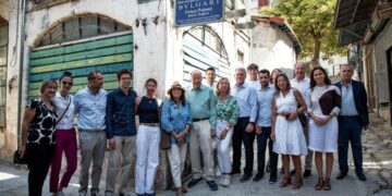 Alldaynews.gr Στην Παραμυθιά η οικογένεια Bvlgari – Εκεί που ξεκίνησε ο μύθος (φωτο)