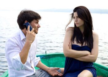 Γιατί πολλά ζευγάρια χωρίζουν στις καλοκαιρινές τους διακοπές;