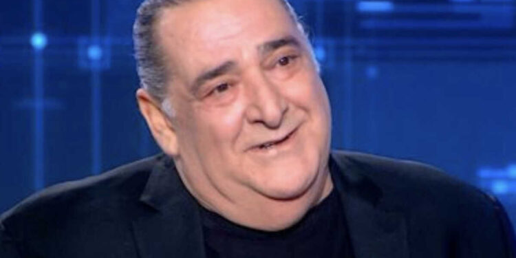 Alldaynews.gr Ξέσπασμα του Βασίλη Καρρά για απάτη με προϊόν αδυνατίσματος – Δείτε το μοντάζ σε φωτογραφία του