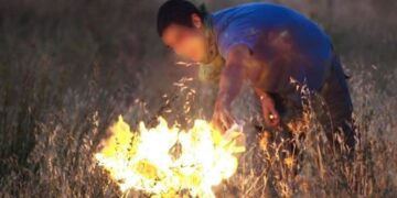 Alldaynews.gr Σοκ στη Λάρισα: Συνέλαβαν επ’ αυτοφώρω 70χρονο άνδρα να επιχειρεί να βάλει φωτιά σε κατοικημένη περιοχή!