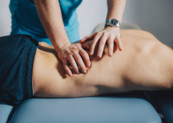 Σάλος με φυσικοθεραπεύτρια: «Έκανα έpωτα με δύο παίκτες στο προπονητικό κέντρο της ομάδας – Έκανα μασάζ στον έναν και μπήκε στα αποδυτήρια άλλος ένας»