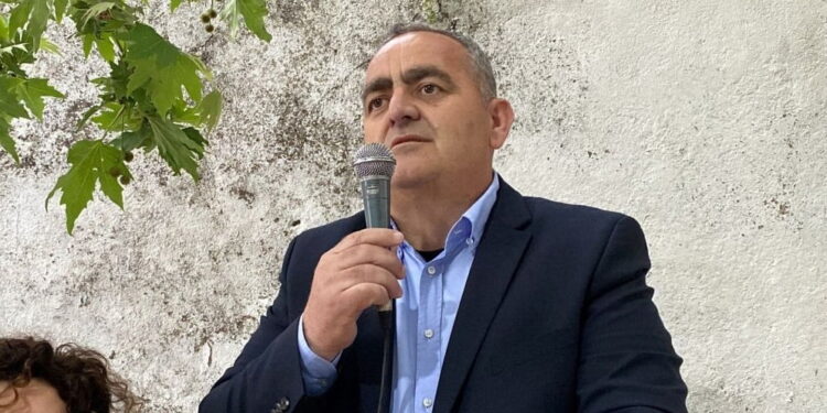 Alldaynews.gr Αντίδραση της Αθήνας για την παραπομπή Μπελέρη στο Ειδικό Δικαστήριο – “Η Αλβανία παραβιάζει το τεκμήριο της αθωότητας”