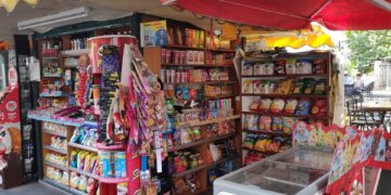 Alldaynews.gr Έντρομοι οι Έλληνες γονείς: Πατατάκια με γεύση «ανδρικού μορίου» και «αιδοίου» κάνουν θραύση στις νεαρές ηλικίες (video)