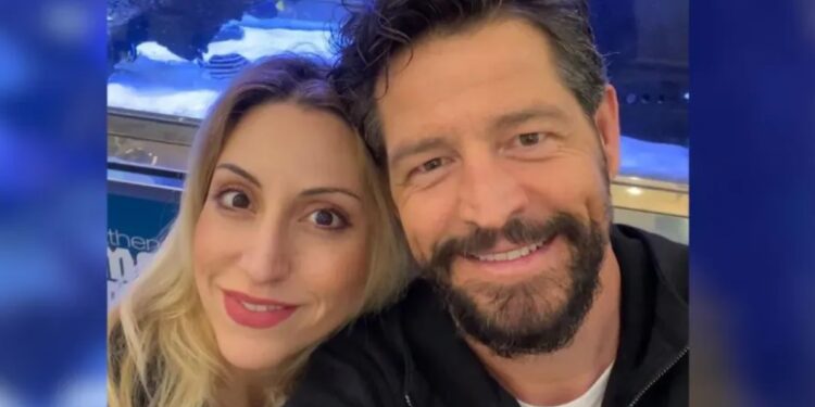 Alldaynews.gr Πατέρας ο Απόστολος Ρουβάς: Δείχνει το πρώτο υπερηχογράφημα της συντρόφου του