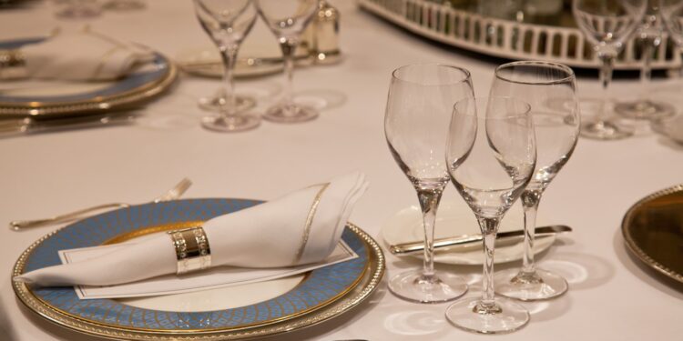 Έκανε το τραπέζι στα πρώην πεθερικά της, πέθαναν όλοι: «Ήταν ατύχημα η δηλητηρίαση», λέει η 48χρονη