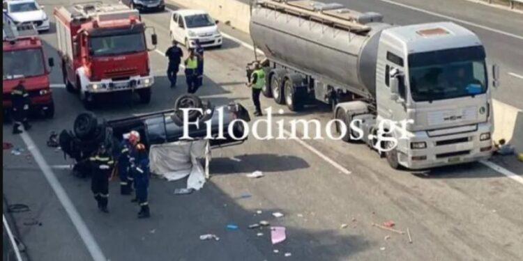 Σοκαριστικό δυστύχημα στην εθνική οδό – Νεκρή μία γυναίκα[Φωτογραφίες]