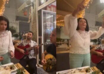 Τα “έσπασε” τα 90 της η Ζωζώ Σαπουντζάκη σε νυχτερινή της έξοδο – Έστησε γλέντι στο μαγαζί, χόρευε και τραγουδούσε