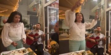 Alldaynews.gr Τα “έσπασε” τα 90 της η Ζωζώ Σαπουντζάκη σε νυχτερινή της έξοδο – Έστησε γλέντι στο μαγαζί, χόρευε και τραγουδούσε