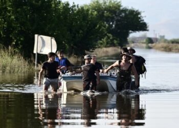 Βρέθηκε πτώμα να επιπλέει στη θάλασσα: Πιθανολογείται πως προέρχεται από τις καταστροφικές πλημμύρες στη Μαγνησία