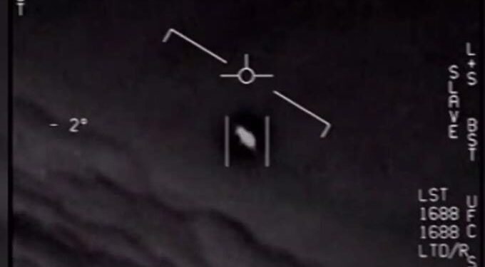 Alldaynews.gr NASA: «Έχουμε δει UFO αλλά δεν ξέρουμε αν είναι εξωγήινοι» – «Σίγουρα υπάρχει ζωή στο σύμπαν»