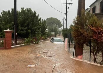 Δοκιμάζεται σκληρά από την κακοκαιρία Daniel η Μαγνησία: Οδηγοί εγκλωβίστηκαν στα αυτοκίνητα τους – Οι καταστροφές είναι μεγάλες