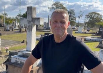 Αδιανόητο: Άντρας διακόπτει τις κηδείες μετά από εντολή των νεκρών…