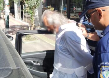 Alldaynews.gr Έγκλημα στον Πειραιά: Αυτός είναι ο 68χρονος Δολοφόνος