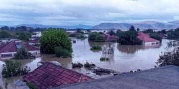 Alldaynews.gr Καταγγελία κατοίκου Παλαμά: «Μας έστειλαν 112, δυόμισι ώρες αφότου είχαν πλημμυρίσει τα πάντα»