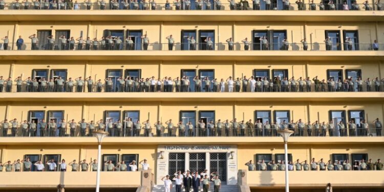 Alldaynews.gr Ράγισαν καρδιές στην τελετή στο Πεντάγωνο προς τιμήν των νεκρών στη Λιβύη