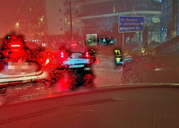 Κακοκαιρία Daniel: Δεύτερο κύμα χτυπά την Αττική με καταρρακτώδεις βροχές – Διακοπές ρεύματος σε αρκετές περιοχές