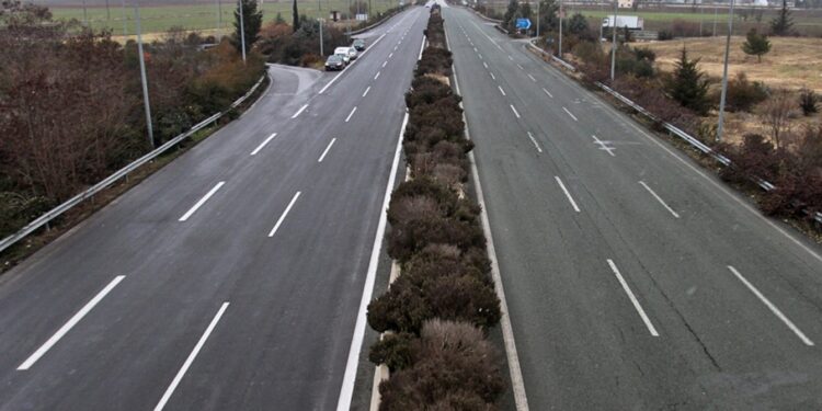 Alldaynews.gr Κλειστή η Εθνική για Αθήνα και Θεσσαλονίκη – Κομμένη στα δύο η χώρα