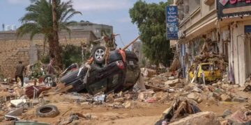 Alldaynews.gr Λιβύη: Σκληρές εικόνες με δρόμους γεμάτους πτώματa στη Ντέρνα μετά τις φονικές πλημμύρες