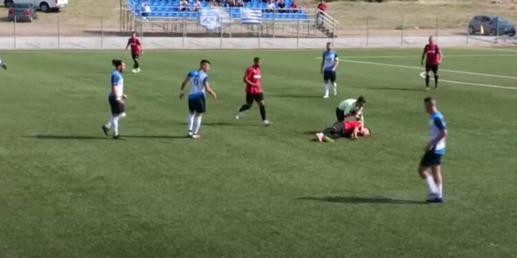 Alldaynews.gr Βοιωτία: Διαιτητής έσωσε τη ζωή ποδοσφαιριστή που έπεσε αναίσθητος στο γήπεδο