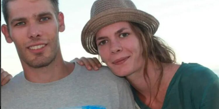 Alldaynews.gr Λιβύη – Απαρηγόρητος ο πατέρας: «Τα παιδιά μου προσφέρθηκαν εθελοντικά» – Πριν από 8 μέρες παντρεύτηκε η Άντζελα (video)