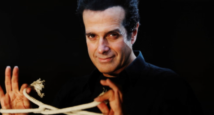 Alldaynews.gr Έτσι τους κορόιδευε όλους: Η μήνυση που αποκάλυψε πώς ο Κόπερφιλντ κάνει το διάσημο τρικ της εξαφάνισης ανθρώπων