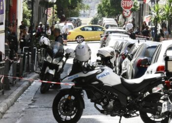Έγκλημα στον Πειραιά: Τον πυροβόλησε δύο φορές στο κεφάλι για μία θέση πάρκινγκ[Φωτογραφίες]