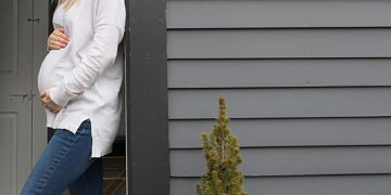 Με πέταξαν έγκυο στο δρόμο αλλά έφτιαξα μια οικογένεια γεμάτη αγάπη