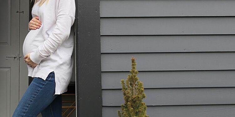 Με πέταξαν έγκυο στο δρόμο αλλά έφτιαξα μια οικογένεια γεμάτη αγάπη