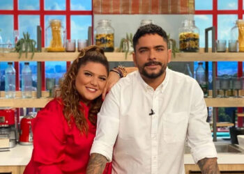 Τίμος Ζαχαράτος: Στο νοσοκομείο εκτάκτως ο σεφ του «Πάμε Δανάη» – Το μήνυμα της Δανάης Μπάρκα